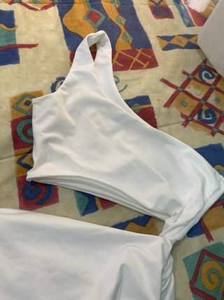 Vestido blanco fruncido