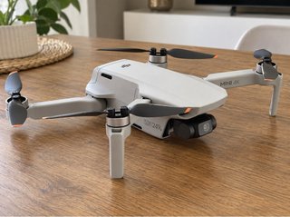 DJI Mini 4K Drone 12MP 31 min Autonomía