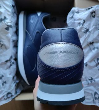 Zapatillas Under Armour NUEVAS con CAJA