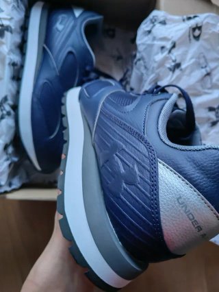 Zapatillas Under Armour NUEVAS con CAJA