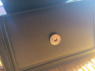 Bolso de fiesta negro con cadena