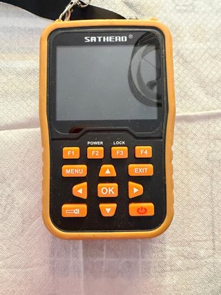Medidor Satelital SatHero SH-400HD