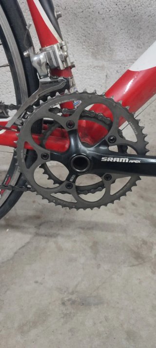 Bicicleta BH de carretera