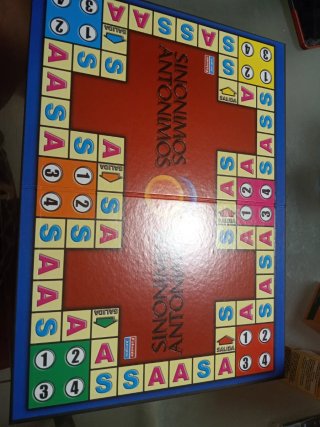 Juego de mesa Sinónimos y Antónimos