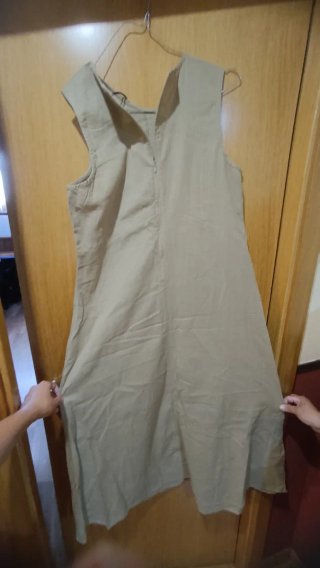 Vestido beige Lefties