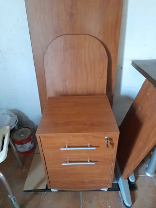 Mesa de oficina modular madera y metal