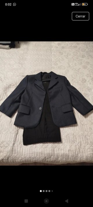 Traje de niño gris y negro 110cm