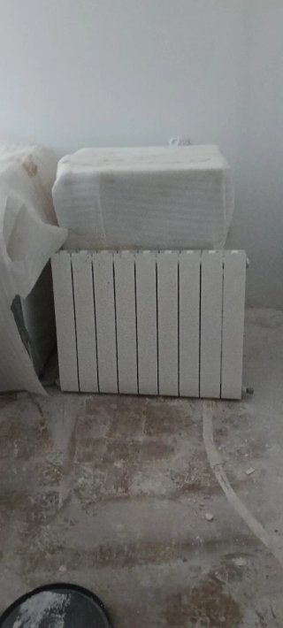 Radiador de aluminio 9 elementos de 60 cm blanco