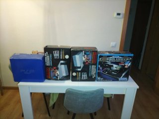 Console PS2, NES e Mega Drive con scatola