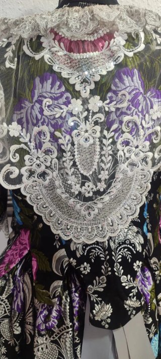 Traje de Fallera bordado