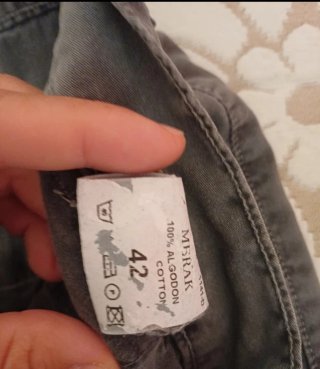 Pantalón vaquero gris (Talla L)