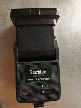 Cámara Werlisa 35 LED y Flash Starblitz 3000BTS