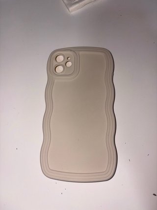 Funda móvil ondulada color beige