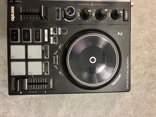 Mesa de mezclas Serato Hercules DJControl