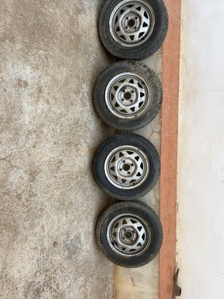 Llantas de acero Opel.