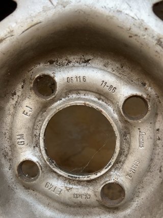 Llantas de acero Opel.