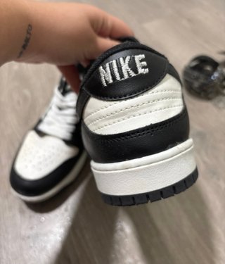 Nike Dunk Low Blanco y Negro