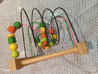 Laberinto de Cuentas de Madera