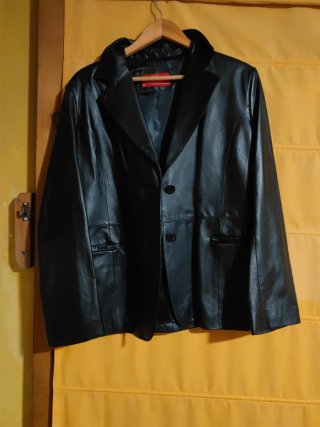 Chaqueta de piel negra mujer