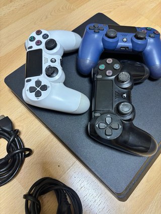 Consola PS4 + 3 Mandos (Negro, Azul, Blanco)