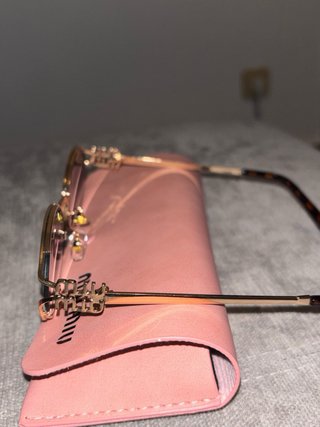 Óculos Miu Miu Preto e Dourado