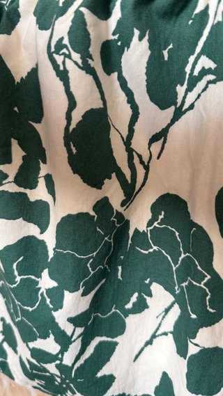 Vestido verde y blanco floral