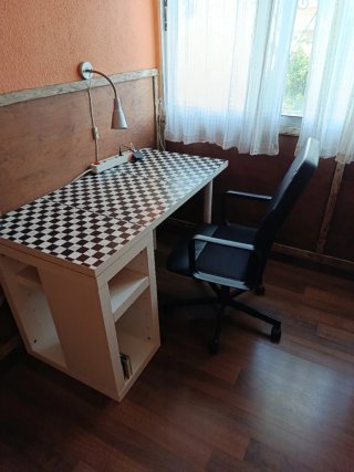 Escritorio y Silla Negra/Blanca