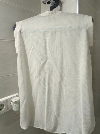 Camisa Mango blanca sin mangas
