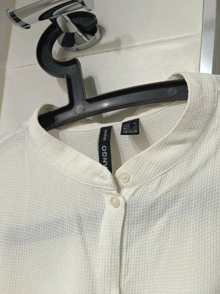 Camisa Mango blanca sin mangas