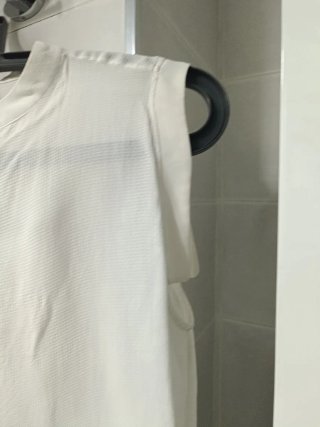 Camisa Mango blanca sin mangas