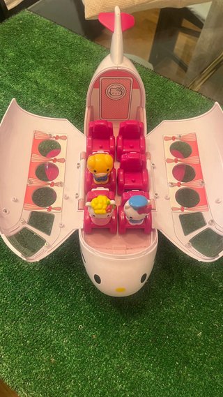Avión Hello Kitty