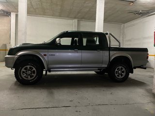 Mitsubishi L 200 2002