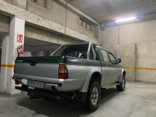 Mitsubishi L 200 2002