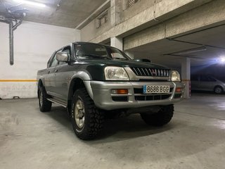 Mitsubishi L 200 2002