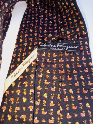 Cravatta uomo fantasia paperelle