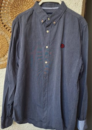 Camisa Springfield.
