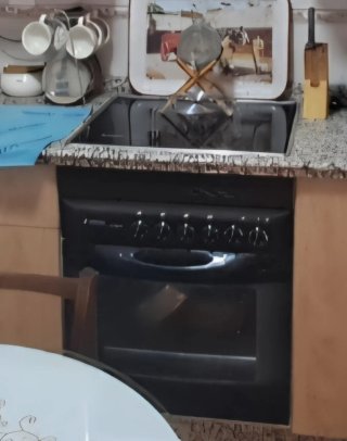 Vendo horno con cuatro fogones y tapadera cristal