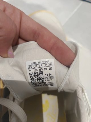 Zapatillas Adidas Beige y Gris 45 1/3