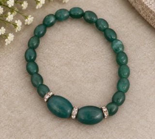 Pulsera de cuentas verde oscuro con detalles plate