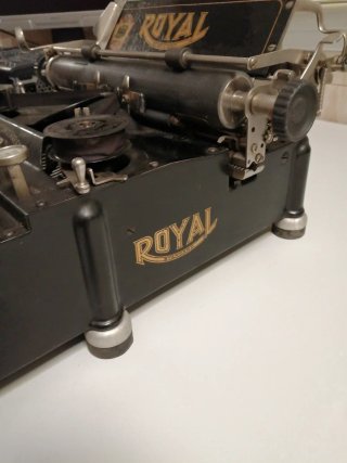Máquina de escribir Royal Typewriter company