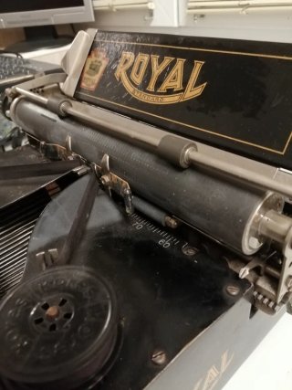 Máquina de escribir Royal Typewriter company