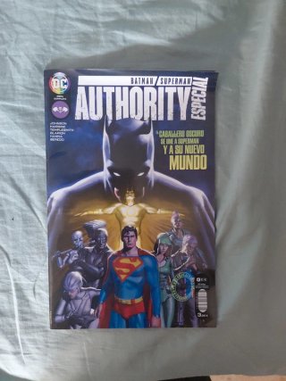 Batman/superman Authority comic DC