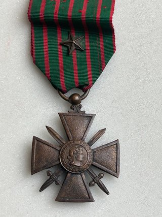 Medalla Militar Francesa Cruz de Guerra