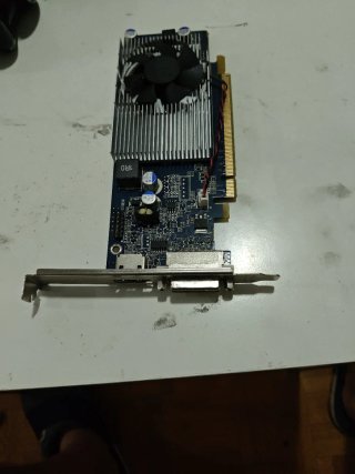 Disco Duro WD 500GB SATA 6.0Gbps mas tarjeta gráfi