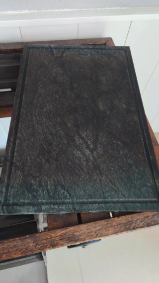 Barbacoa de madera y metal