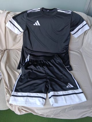 Conjunto Adidas Hombre Negro y Blanco