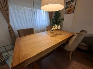 Mesa comedor y 4 sillas madera