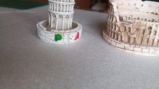 Figuras Torre Pisa y Coliseo