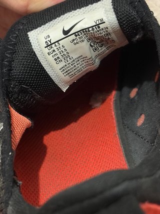 Zapatillas Nike Air Max 270 Negras y Rojas