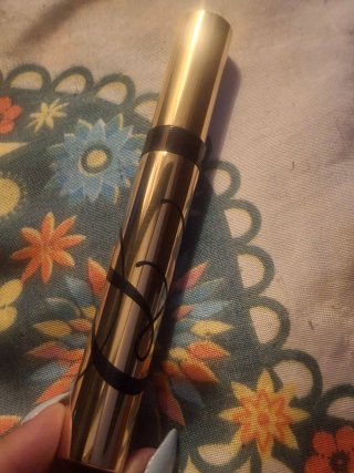 Máscara Estée Lauder Sumptuous Extreme Negra